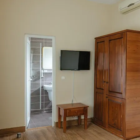 Pensiunea Mirabilandia Guest house Negreni