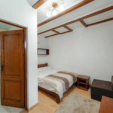 Pensiunea Mirabilandia Guest house