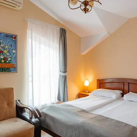 Pensiunea Mirabilandia Guest house 3*