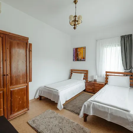 Pensiunea Mirabilandia Guest house