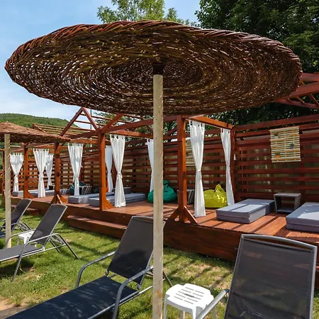 Guest house Pensiunea Mirabilandia 3*
